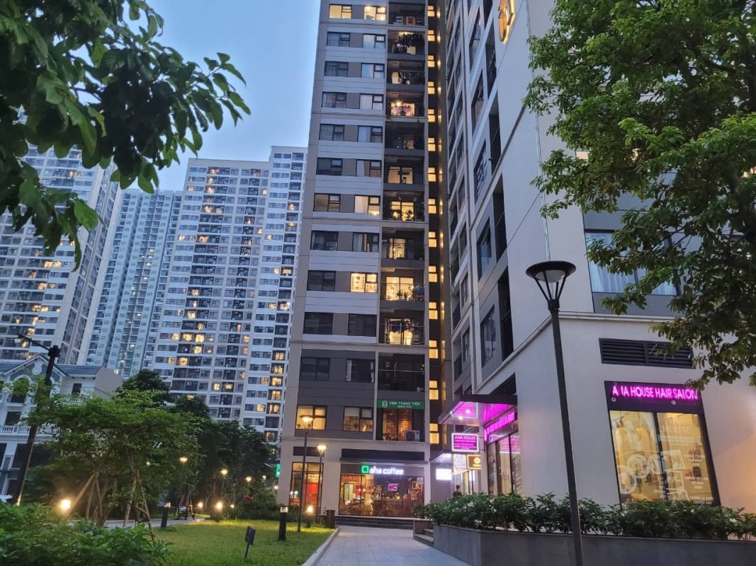 shophouse shop chân đế vinhomes smart city 14