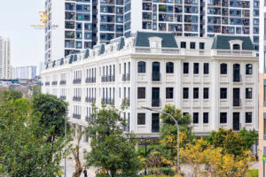 Bán Shophouse thương mại dịch vụ 4 tầng có vị trí trung tâm các phân khu: S1, S2, Sakura, Tonkin, Vườn Nhật. Vinhomes Smart City