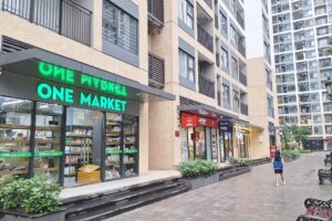 Bán căn shop chân đế Toà SA1 Vị trí sảnh toà nhà cư dân lên xuống đang có dòng tiền ổn định 360tr/năm